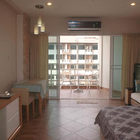 Apartments At View Talay Pattaya Exterior photo